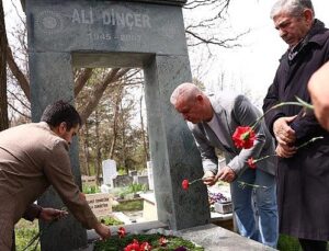 Efsane Lider Ali Dinçer Mezarı Başında Anıldı