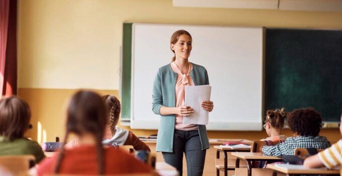 Eğitim-İş Bornova Temsilciliği’nden Reşat Nuri Güntekin Ortaokulu Hakkında Açıklama