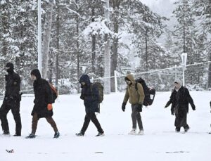 Finnish conscripts train for all-out war with Russia