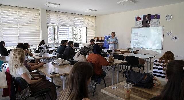 Gençler sürdürülebilir bir gelecek için bir ortaya geldi