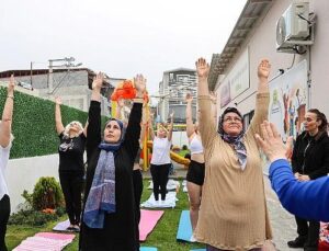 Gülşah Durbay Bayan İstişare Merkezi’nde yoga heyecanı