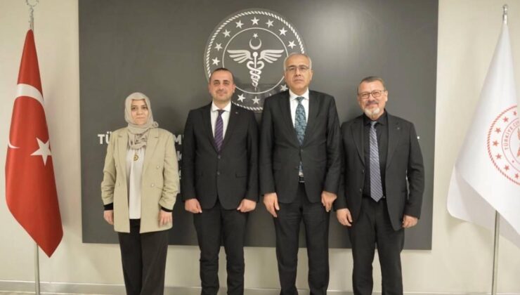 Hekim Birliği Sendikası Yöneticileri Halk Sağlığı Genel Müdürü Öz’e Sorun ve Talepleri Anlattı