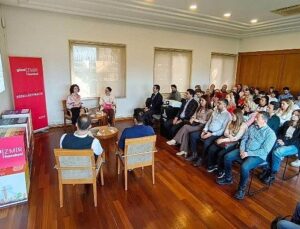 İzmir’in Kamusal Yer Söyleşileri’nde üçüncü oturum