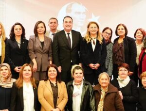 Kadın Belediye Başkanları Manisa’da Bir Araya Geldi