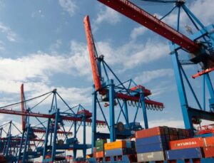 Küresel Taşımacılık ve Enerji Sektörü Ateş Hattında