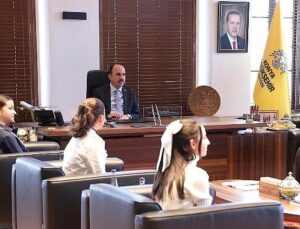 Lider Altay, Çocuk Meclisi ve Gençlik Meclisi Üyeleriyle Buluştu