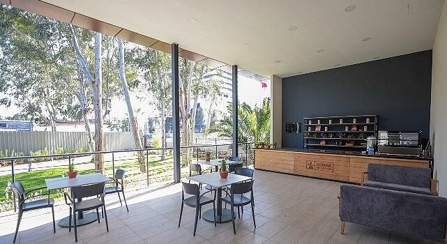 Lider Keyifli Ferdi Zeyrek Gençlik Merkezi’nde gençlerle buluştu