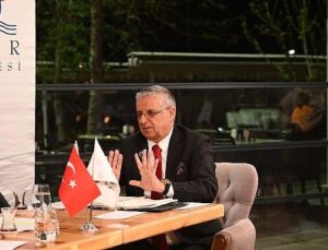 Lider Topaloğlu canlı yayında soruları yanıtladı