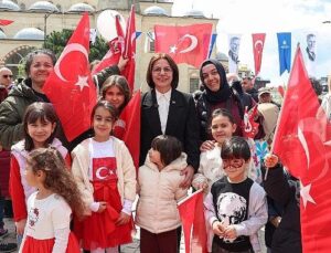 Maltepe’nin Cumhuriyet Meydanı’nda 23 Nisan coşkusu