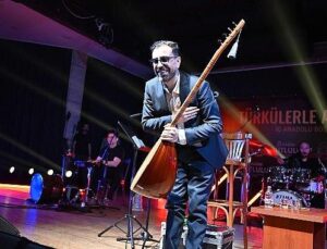Manisa’da İsmail Altunsaray ile Türkü Dolu Gece