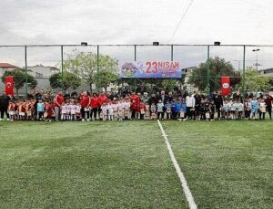 Menderes’te Minik Kramponlar Alana Çıktı