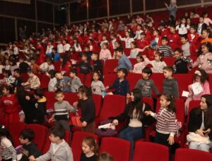 Minikler, “Kızıl Kaptan” İle Hayal Yolculuğuna Çıktı