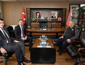 Nevşehir Belediye Başkanı Rasim Arı’dan İl Emniyet Müdürlüğü’ne Ziyaret
