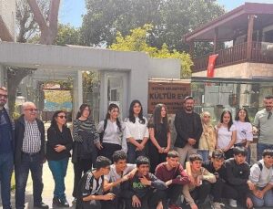 Öğrencilerden Kültür Konutu’na ziyaret
