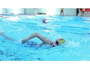 Osmangazi Belediyesi’nden 23 Nisan’a Özel Yüzme Şenliği