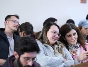 Osmangazi Belediyesi’nden Düşünmeye Taraf Veren Buluşmalar