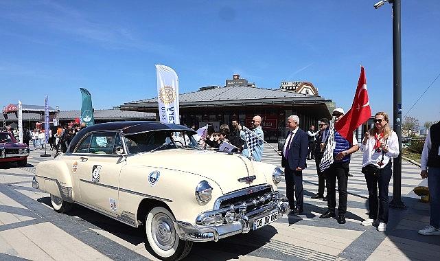 Osmangazi’de 13. Klasik Araba Çeşidi Rüzgarı Esti