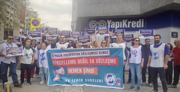 Sağlıkçılar Banka Önünden Seslendi: “Promosyon Hakkımızı İstiyoruz”