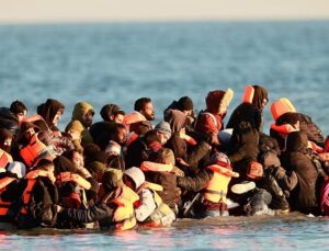 Tighter EU migration controls fail to curb departures from Africa, report says