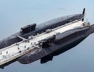 UK and Norway foil Russian submarine plot to survey undersea cables in north Atlantic