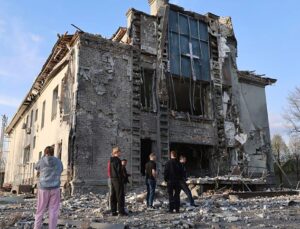 Ukraine targeted with over 230 Russian drones, Zelenskyy blasts US green light for Russian oil