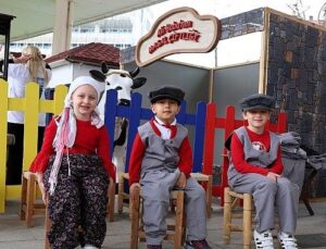 Ulusal İrade Meydanı çocuklarla dolup taştı