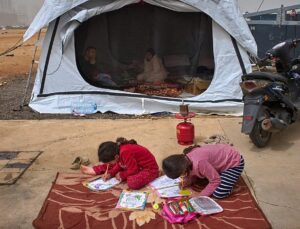 US and Iran race to find missing downed pilot as Lebanon faces intense Israeli strikes