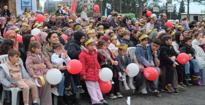 Yıldırım’da Çocukların Bayramı Şölene Dönüştü