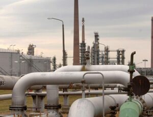 Zelenskyy announces Druzhba oil pipeline repaired and ‘can resume operation’