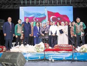 40 yıllık kardeşlik müziklerle kutlandı