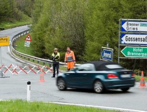 Austrian protesters shut Brenner motorway on Saturday over pollution