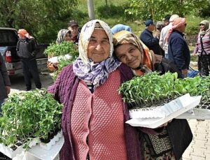 Bornova’dan üreticiye can suyu