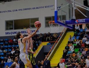 Büyükşehir İsmini Yarı Finale Yazdırdı