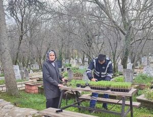Büyükşehir’in mezarlıklarda bayram hazırlığı sürüyor