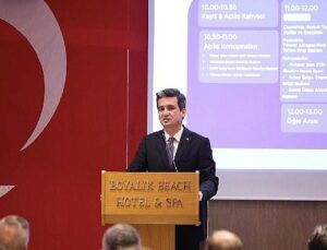 Çeşme’de turizmin geleceği ortak akılla konuşuldu