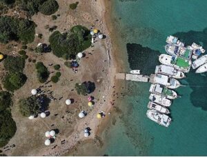 Çeşme’de unutulan Hıdırellez geleneği Yassıada’da tekrar yaşatıldı