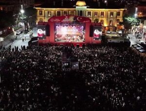 Cumhuriyet Meydanı’nda Kibariye Fırtınası Esti