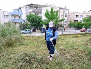 Didim Belediyesi’nden Okullarda Ot Biçme ve Etraf Düzenleme Çalışması