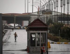 Exclusive: Iranians risk arrest at Iraq border to escape Tehran’s total internet blackout