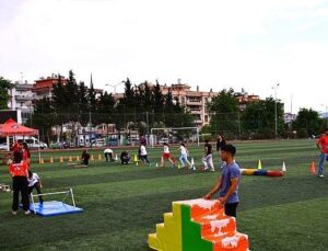 Gaziemir’de Sağlıklı Yaşam Ligi Yürüyüş Aktifliği Gerçekleştirildi