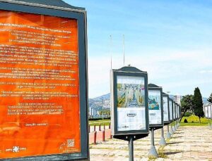 “Gençlik Nerede?” karikatür standı Vasıf Çınar Meydanı’nda