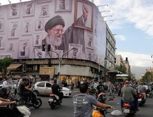 Iran’s economy is being tested by war, blockades and soaring inflation