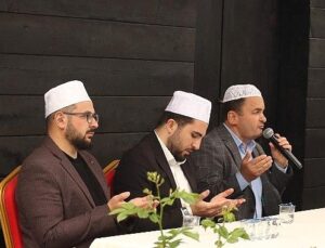 Kandıra Baba Tepesi’nde Akçakoca Bey Dualarla Anıldı