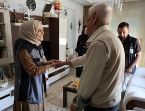 Kartepe’de Gönüllere Dokunan Bayram Ziyareti