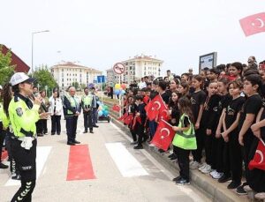 Kızılcıklı Mahallesi’nde Trafik Eğitim Sokağı açıldı