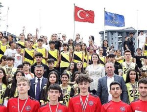 Küçükçekmece’de 19 Mayıs Gençlik Koşusu düzenlendi