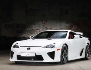 Lexus’un İkonik Modeli LFA, Türkiye’de Otomobil Tutkunlarının Kalbini Fethetti