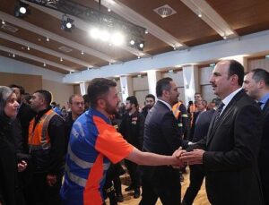Lider Altay Büyükşehir ve KOSKİ İşçisiyle Bayramlaştı