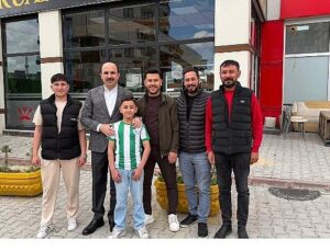 Lider Altay ve Lider Kavuş, Çeçenistan ve Ahmet Özcan Caddelerinde Esnafla Buluştu