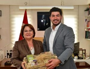Lider Hatice Gençay, Çevreci Belediyeler Birliği Toplantısında Yer Aldı